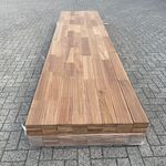 Ca. 42x Guyana Teak Dekdelen Geschaafd Gevingerlast, 21x120mm, lengte
